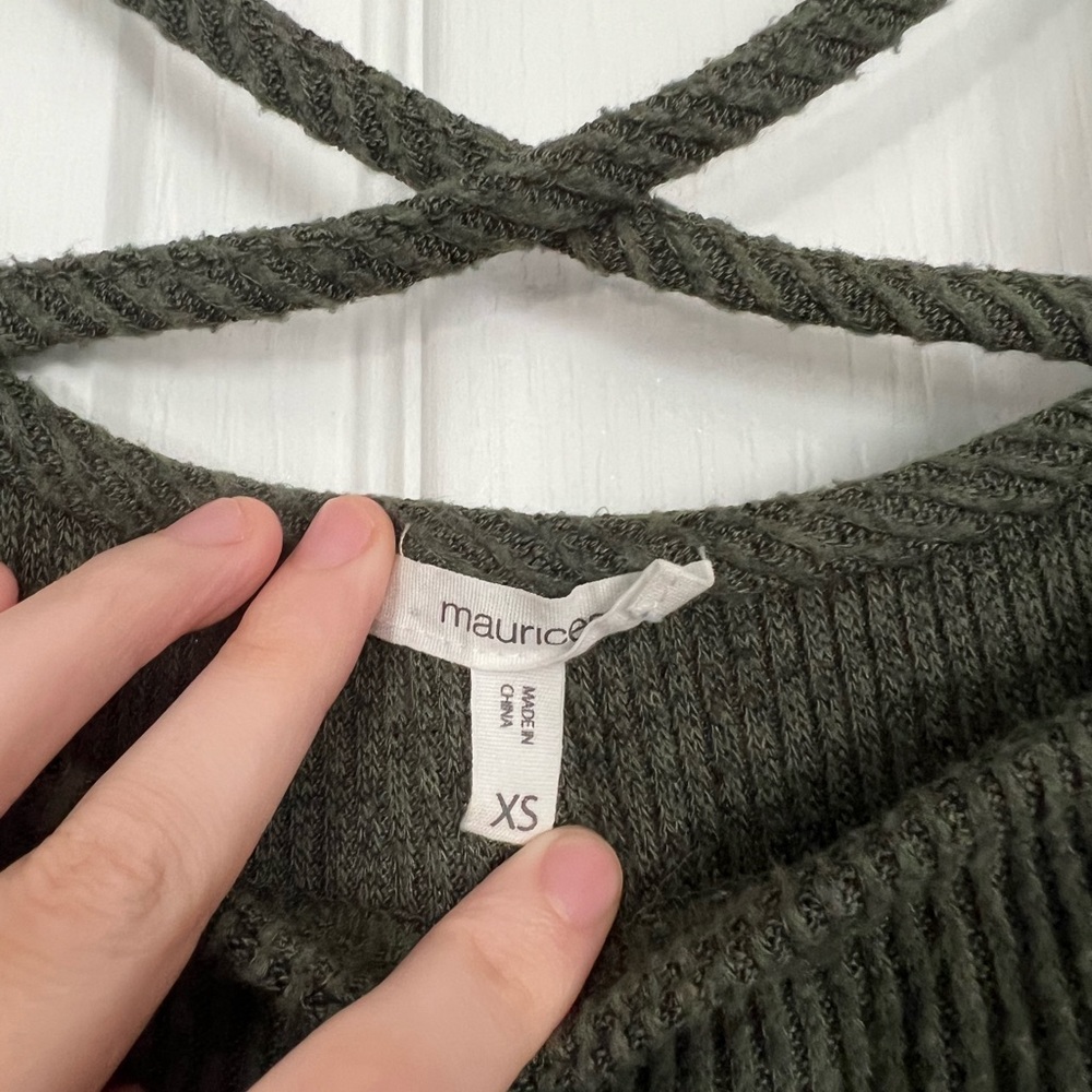 Solid Ribbed Square Neck Top - Picture 3 of 3